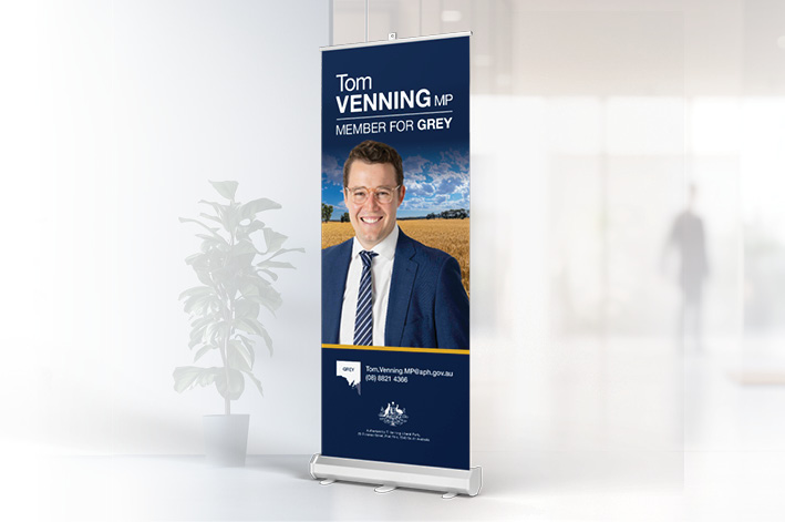 Venning Pull up banner